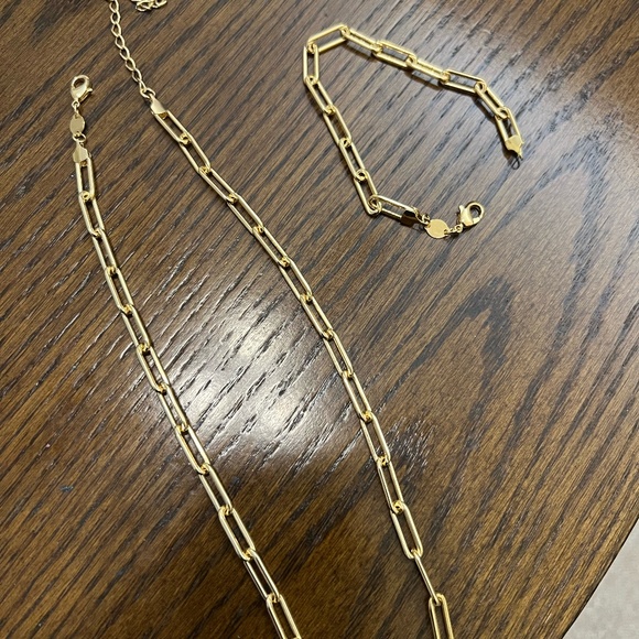 Jewelry - Picture 5 of 5